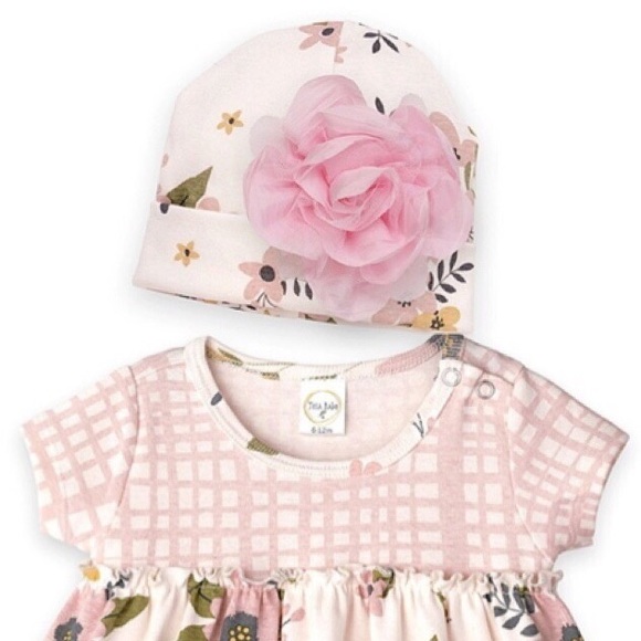 ▪️Blush Floral Skirted Bodysuit and Beanie - Picture 3 of 3